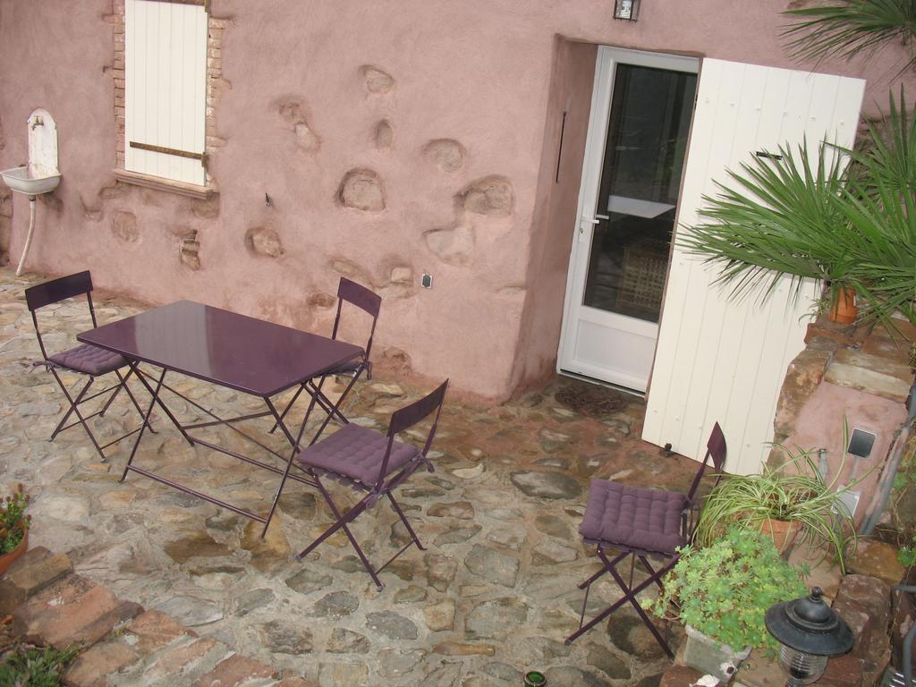 Bed And Breakfast La Maison De Nathalie Les Mayons Pokój zdjęcie
